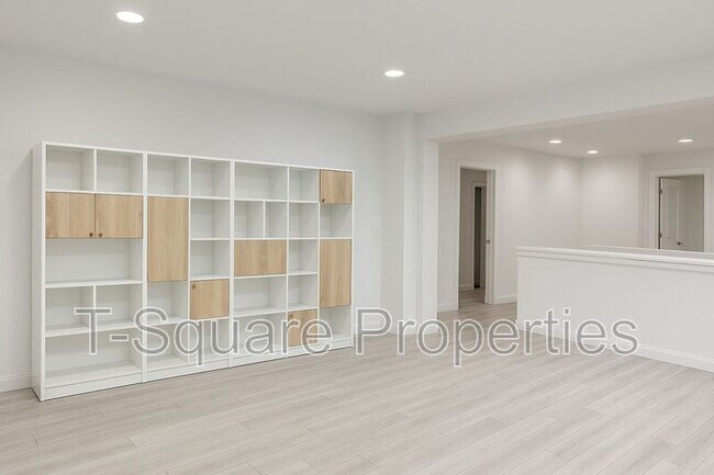 Building Photo - 4324 225th Pl SE