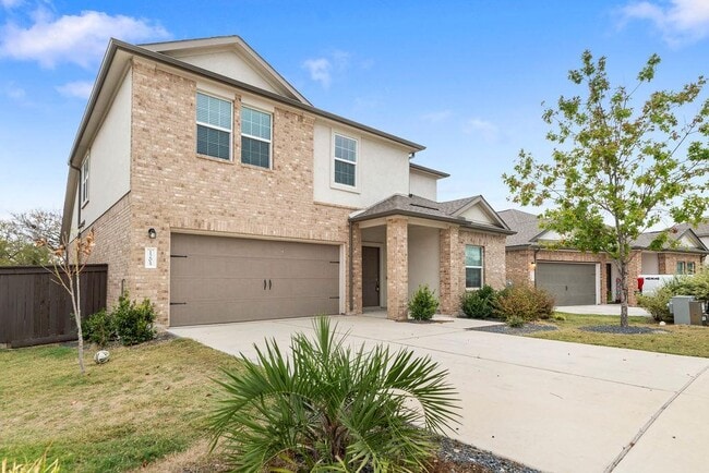 Building Photo - 1205 Sweetspire St