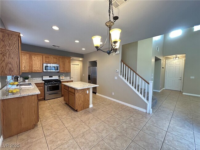 Building Photo - 8158 Altamont Ridge St