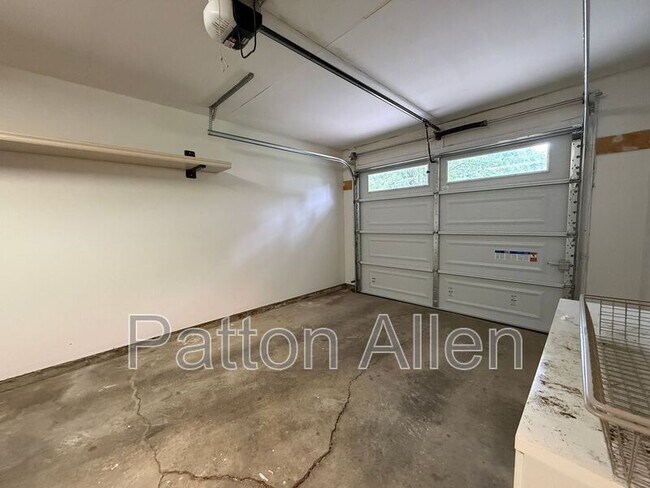 Building Photo - 105 Scottlynn Ct
