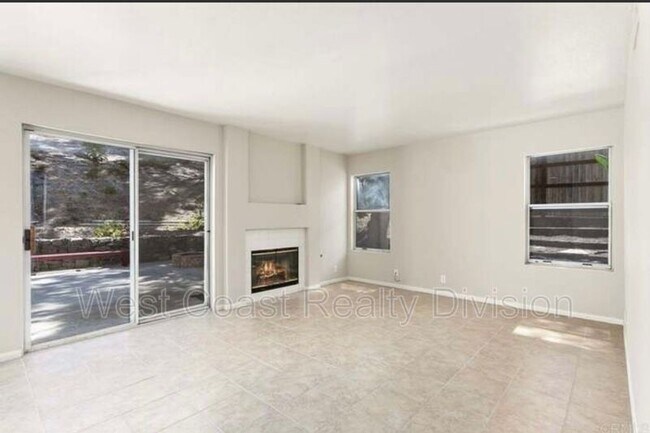 Building Photo - 3366 Waterford Dr