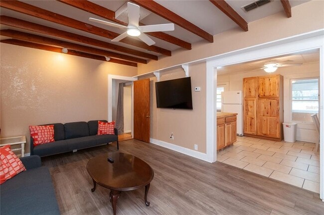 Building Photo - 1235 Bass Blvd