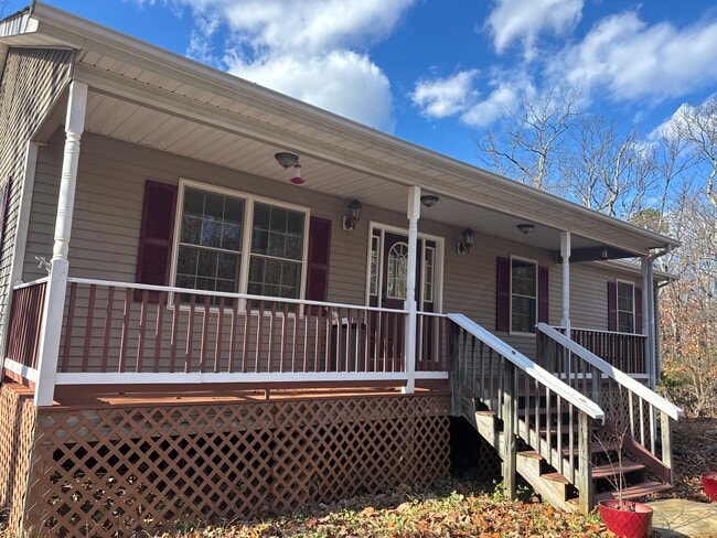 Building Photo - 15912 Warburton Dr