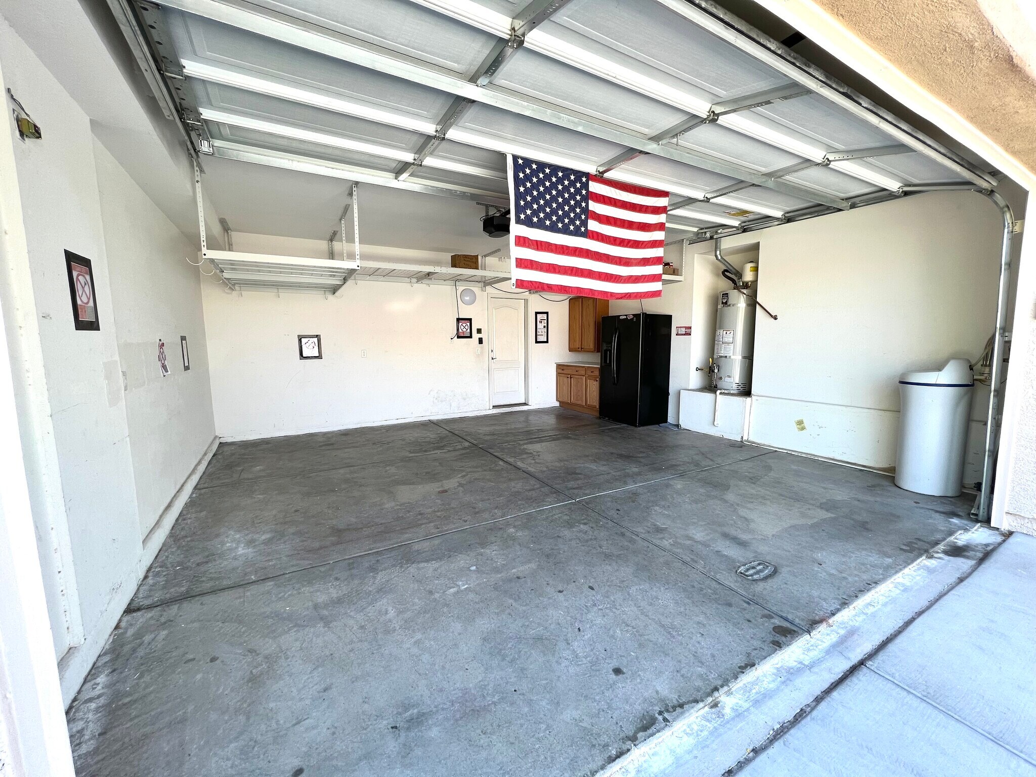 Building Photo - 7140 Charter Crest St