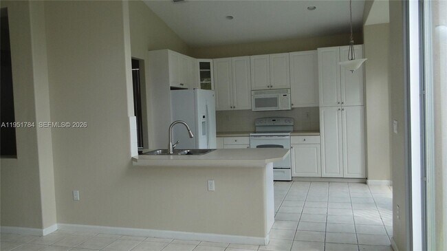 Building Photo - 18811 SW 29th Ct