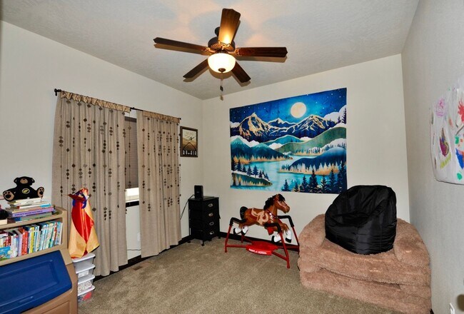 Building Photo - Luxury 3 bed 2 bath Rancher: Miller's Landing