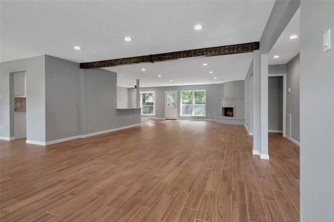 Building Photo - 12811 Golden Tee Ln