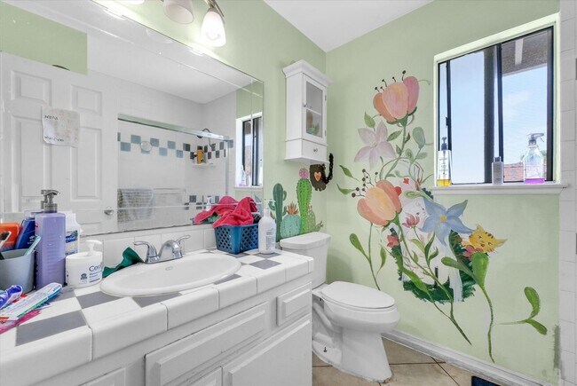Building Photo - 5958 Quiroz Dr