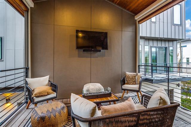 Building Photo - 5703 Lindell Ave