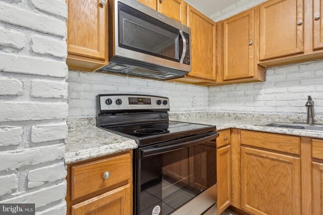 Building Photo - 9490 Mooregate Ct