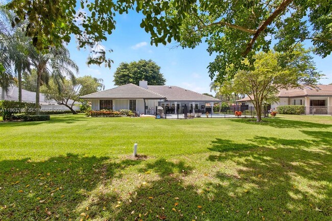 Building Photo - 15 Balfour Rd E