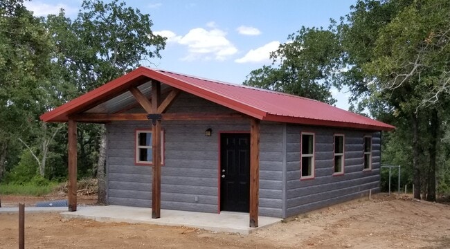 Building Photo - 245 Eli Ln