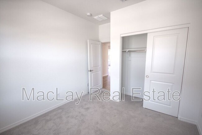 Building Photo - 21326 W Roanoke Ave