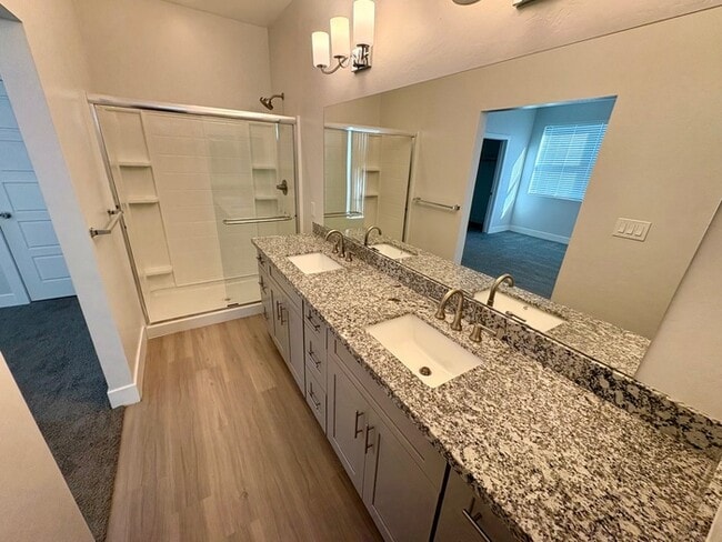 Building Photo - 7531 E Billings St