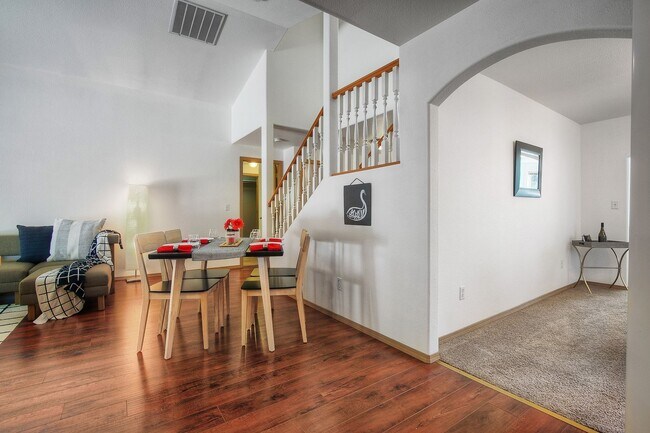Building Photo - Main floor master - A/C home with 4 bedrooms formal living/dining and great room! Olympia School ...