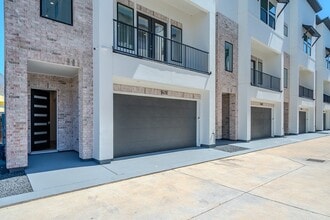 Building Photo - 1620 Ojeman Rd