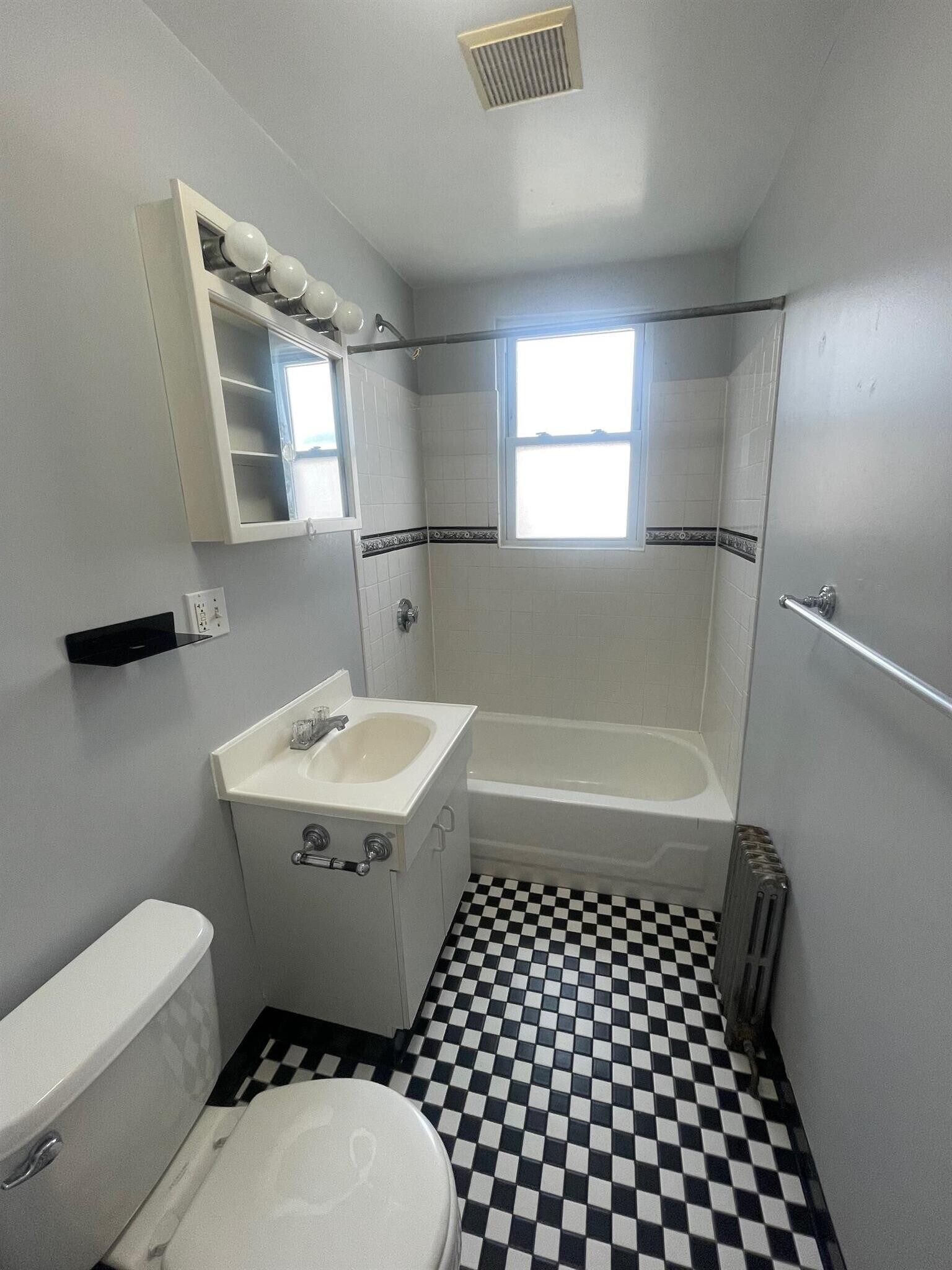 Building Photo - 63 Summer St