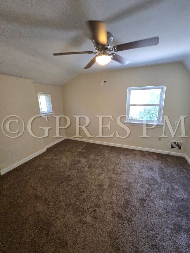 Building Photo - 2 Bedroom House for rent in Hampton
