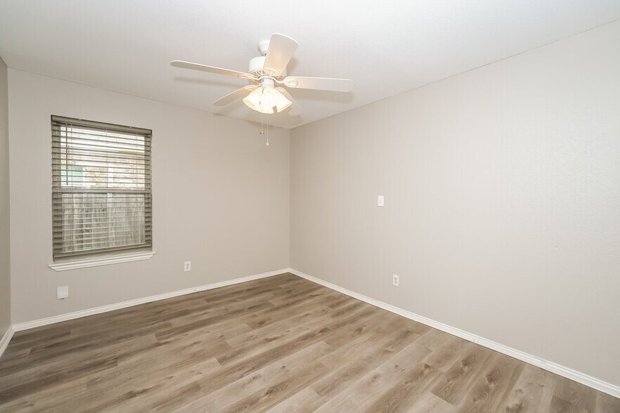 Building Photo - 9324 Cynthia Ct