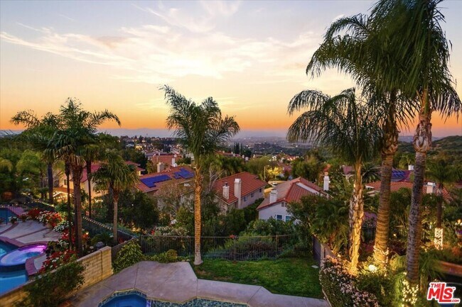 Building Photo - 24124 Mentry Dr