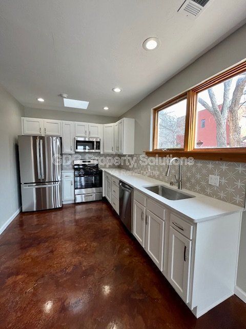 Building Photo - 2530 Veranda Rd NW