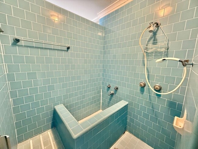 Building Photo - Partially Furnished Spacious 5 Bedroom / 2 Bathroom Home with Ocean View – Sandhills