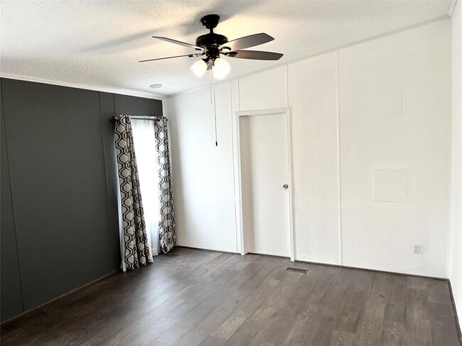 Building Photo - 311 Texas Ave