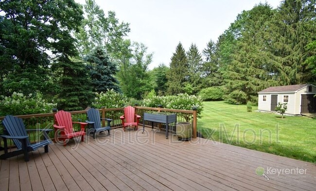 Building Photo - 5 Cedar Woods Dr
