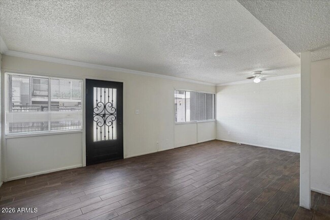 Building Photo - 6528 N 17th Ave