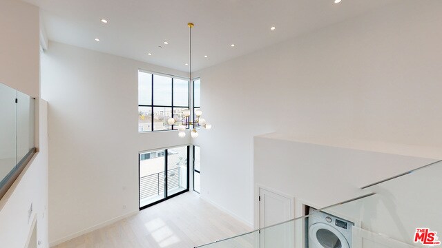 Building Photo - 105 N Doheny Dr