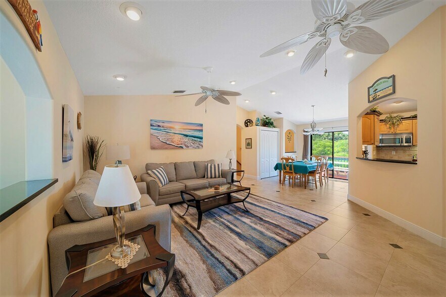 Building Photo - 6710 S Highway A1A