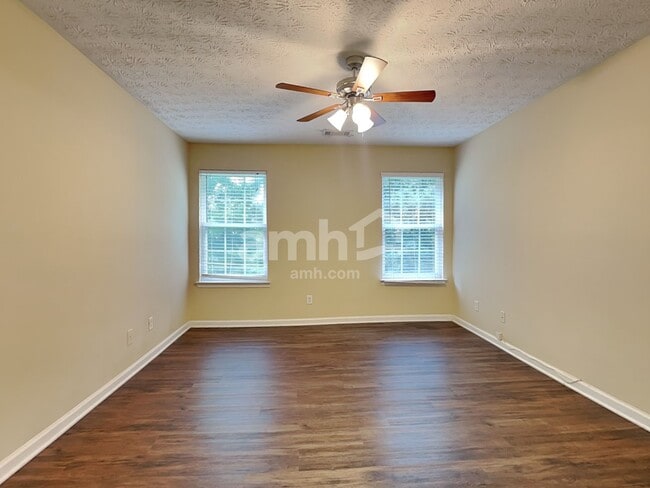 Building Photo - 931 Winding Down Way