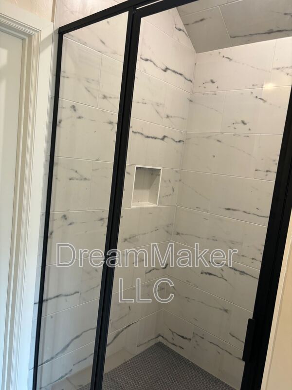 Building Photo - 3002 Hollow Crest Ln