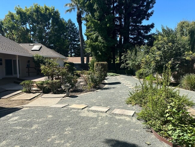 Building Photo - 2601 Bardolino Ln