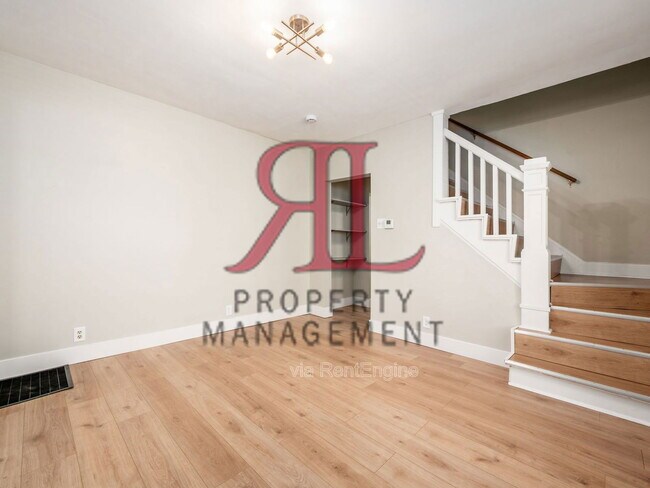 Building Photo - 439 Eldridge Ave