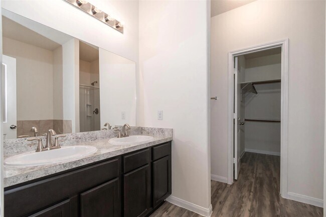 Building Photo - 699 Fallow Ln