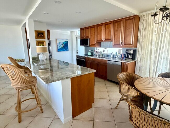 Building Photo - 1530 S Ocean Blvd