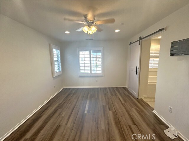 Building Photo - 253 S Vermont Ave