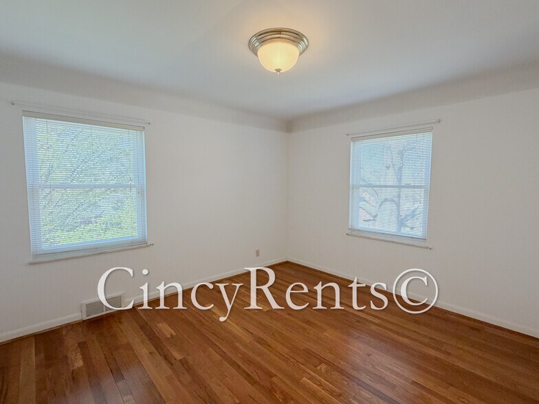 Building Photo - 3329 Mowbray Ln