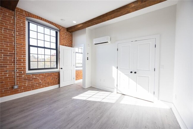 Building Photo - 50 Ashburton St