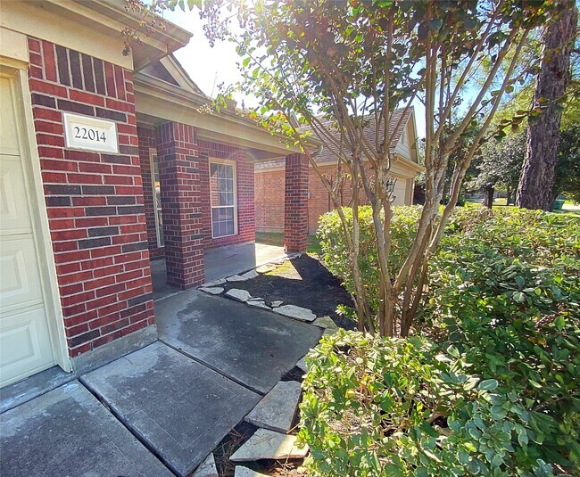 Building Photo - 22014 Gold Leaf Trail