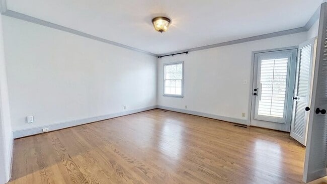 Building Photo - 1310 Ferncliff Rd