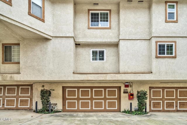 Building Photo - 1037 Sunset Blvd