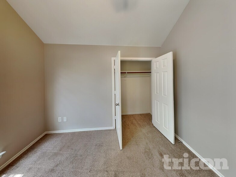 Building Photo - 5337 Warm Springs Trail