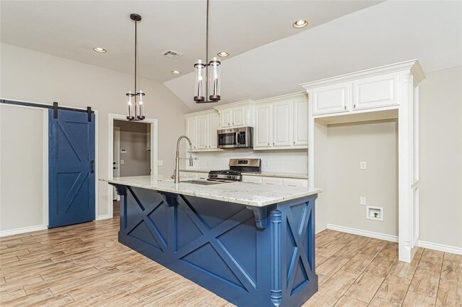 Building Photo - 9948 SW 22nd St