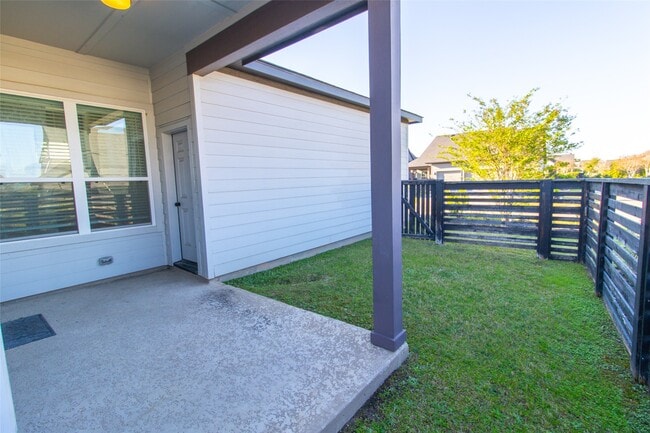 Building Photo - 18610 Parkland Square Pl