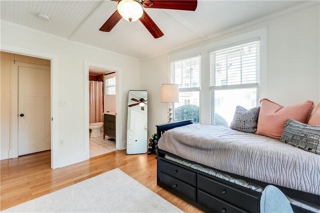 Building Photo - 45 Mortimer St SE