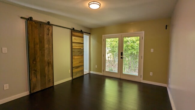 Building Photo - 5134 Pumphrey Dr