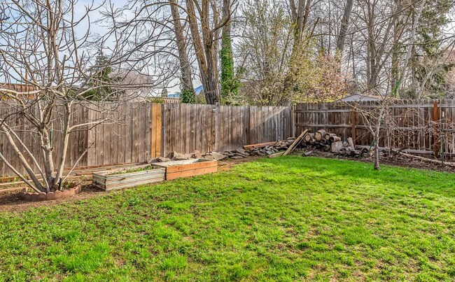 Building Photo - 2725 Randolph St