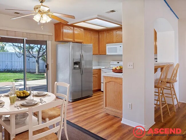 Building Photo - Beautiful 3 Bedroom Home In Rosedale Area!
